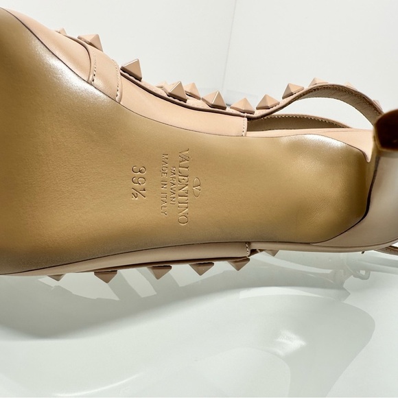 Valentino Garavani Rockstud Ankle Strap Pump Woth Tonal Studs - Picture 8 of 12